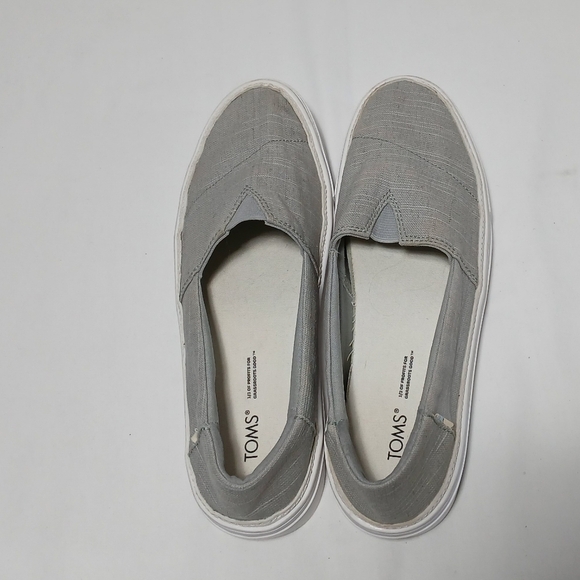 Toms Canvas Slip On Sneakers. Size Ladies 8.5 - Picture 3 of 8